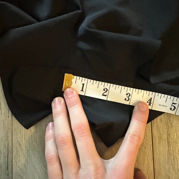 Athleta hustle 3 inch shorts running shorts size XS - Picture 8 of 12